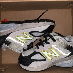 UNISEX Black&Yellow New Balance